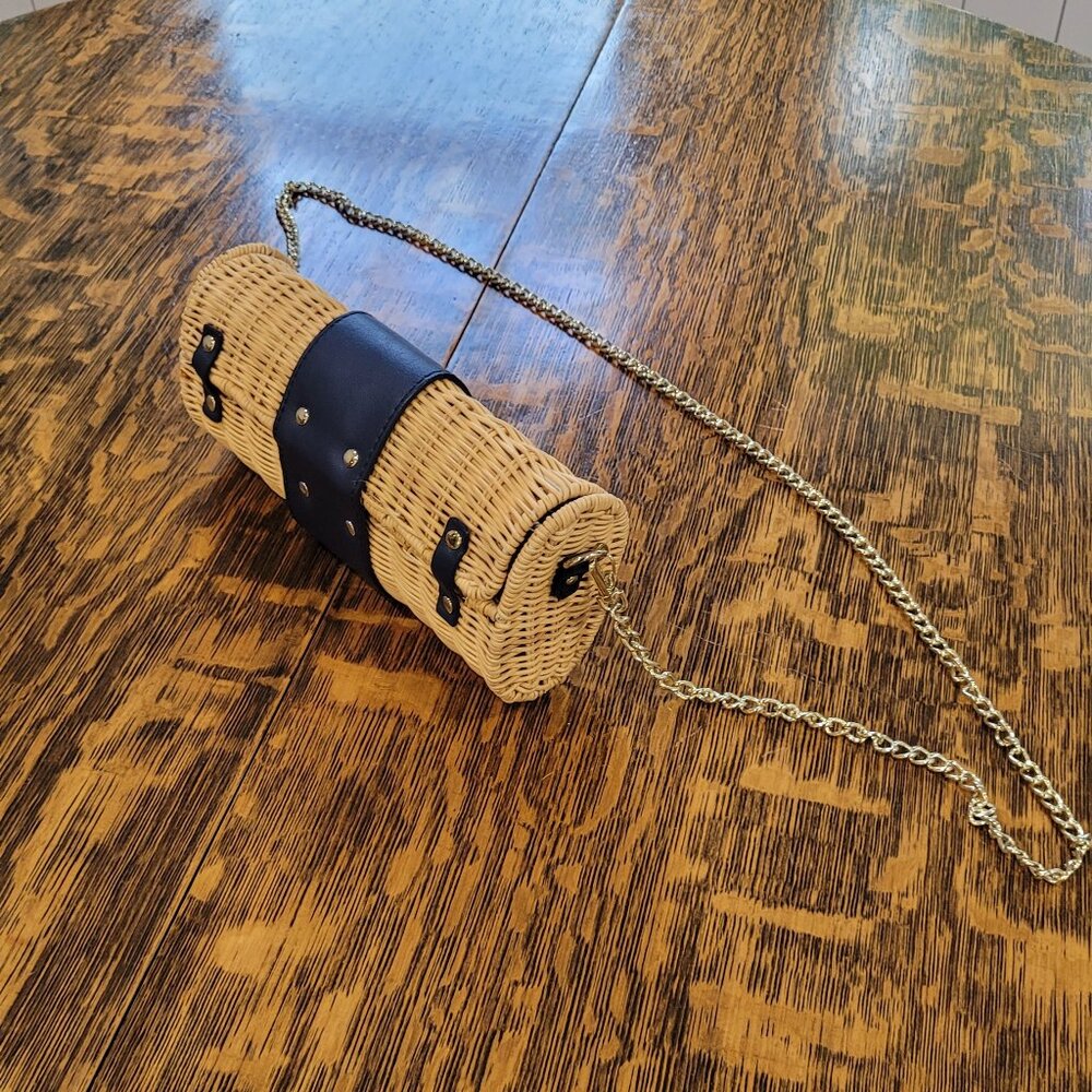 Like New Talbots Shoulder Bag. Leather Trim and Rattan. Gold-tone chain strap. - Picture 7 of 8